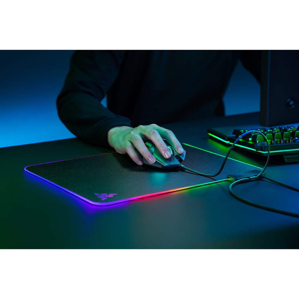 Tấm lót chuột Razer Firefly V2 - Hard Surface Mouse Mat with Chroma - FRML Packaging_RZ02-03020100-R3M1