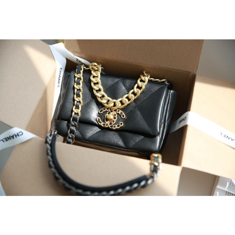 Túi xách nữ C.N C19 sz20cm phom thon nhỏ gọn cực  xinh da mịn dày dặn fullbox nam châm(có ảnh thật feedback của khách)