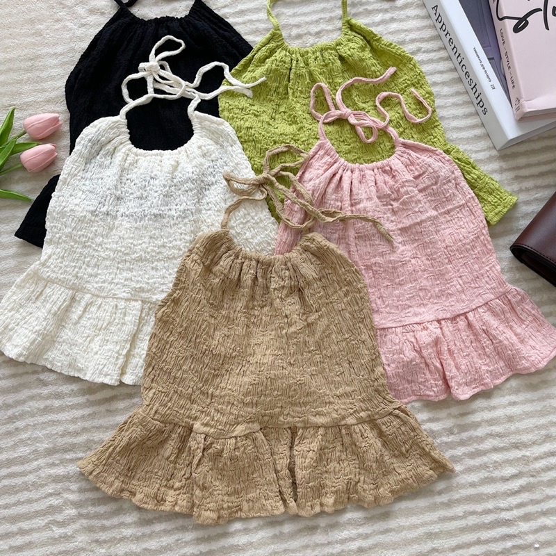 Áo yếm LONI CROPTOP - Form này mặc xinh ko tìm được khuyết điểm. Chất vải dày dặn tôn dáng