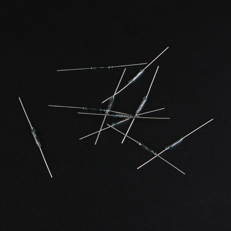 Set 10 Công Tắc Cảm Biến Từ Tính MKA-10110 10-15AT Chuyên Dụng