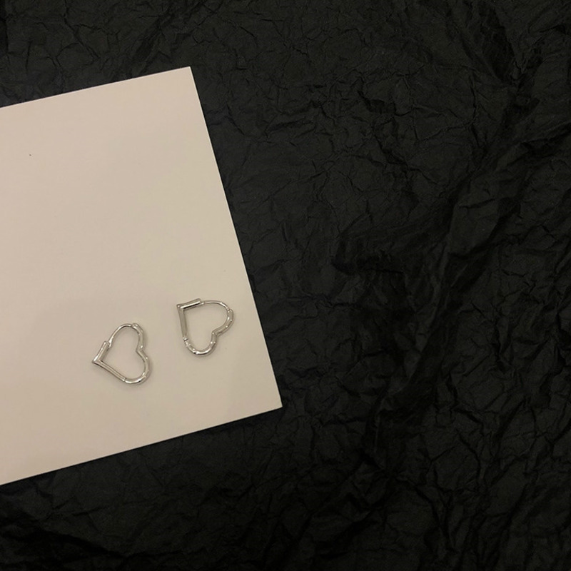 Bông Tai Hình Trái Tim Xinh Xắn Thời Trang Dành Cho Nữ