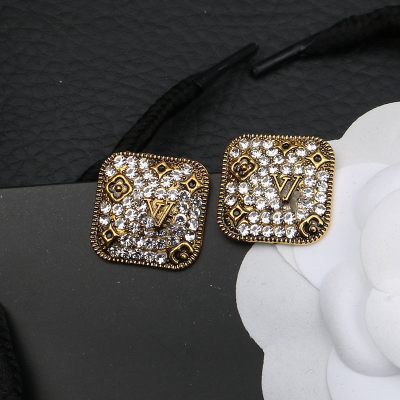 Bông tai nữ L.V vuông đính đá hoạ tiết sang chảnh TB572