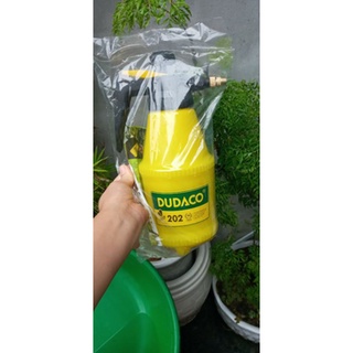 2 bình tưới nước cho cây hoa 2 lít