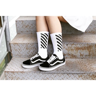 Đôi vớ off white unisex