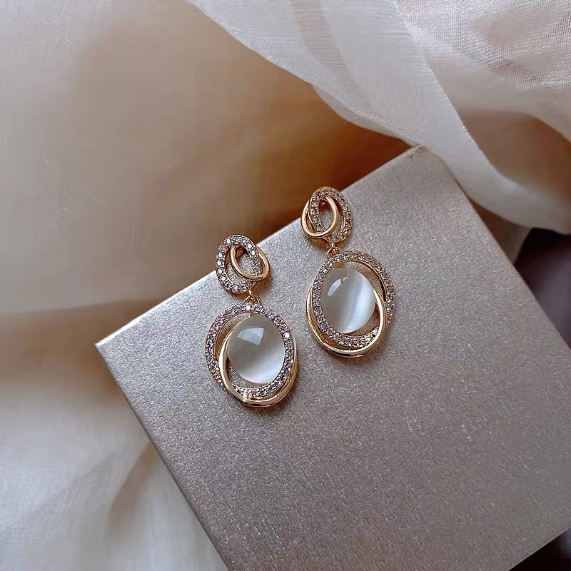 Bông tai bạc 925 đính đá mắt mèo chống dị ứng thời trang