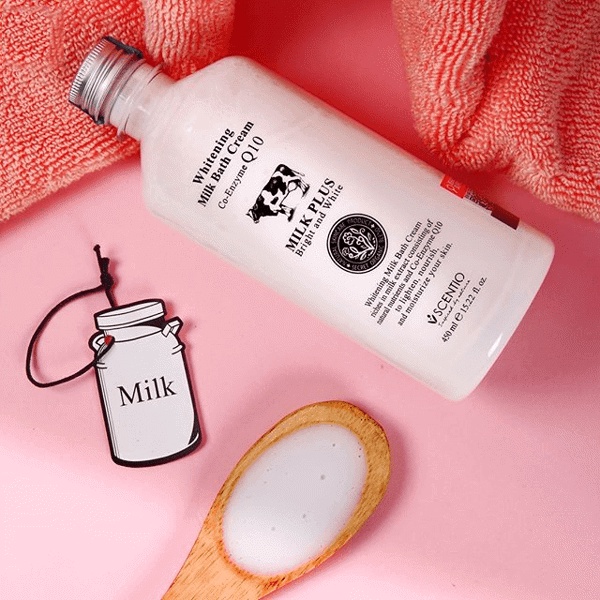 Kem Tắm Trắng Da Trẻ Hoá Scentio Milk Plus Whitening Milk Bath Cream 450ml