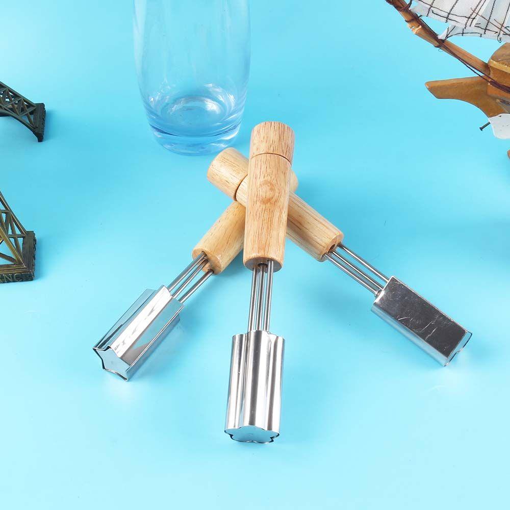Dụng Cụ Cắt Bánh Bằng Thép Không Gỉ Với Tay Cầm Bằng Gỗ Tiện Dụng