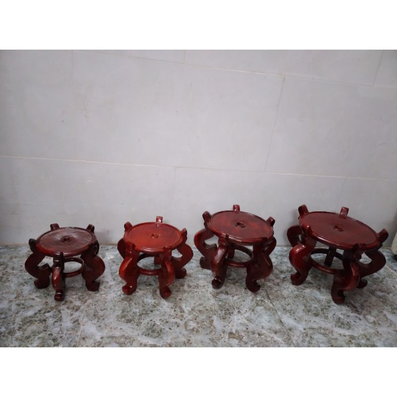 Đôn CHÒ GỖ TRÀM 5 Chân 2 cỡ .Nhỏ và lớn hơn Nhỏ.HÀNG ĐẸP.Cam kết giá rẻ trên thi trường
