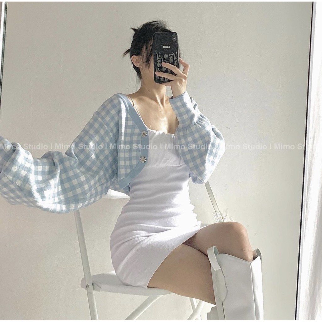 [SẴN]-Áo cardigan loại tay lớn/ đầm mỏng hai dây ôm body | BigBuy360 - bigbuy360.vn