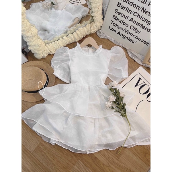 đầm babydoll tầng tay bồng trắng