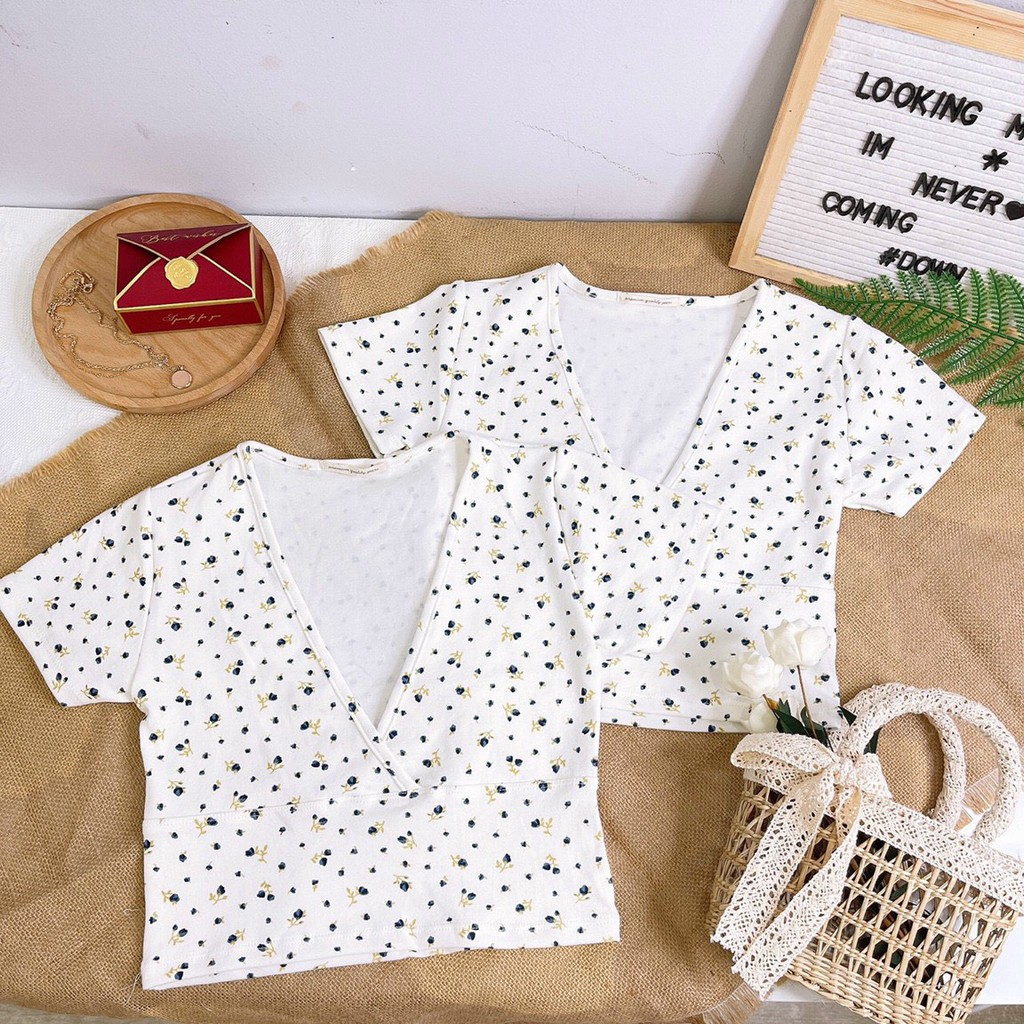 FREESHIP Áo thun nữ tay ngắn họa tiết hoa nhí xinh xắn cổ V phối đắp chéo lạ xinh chất thun cotton dày dặn