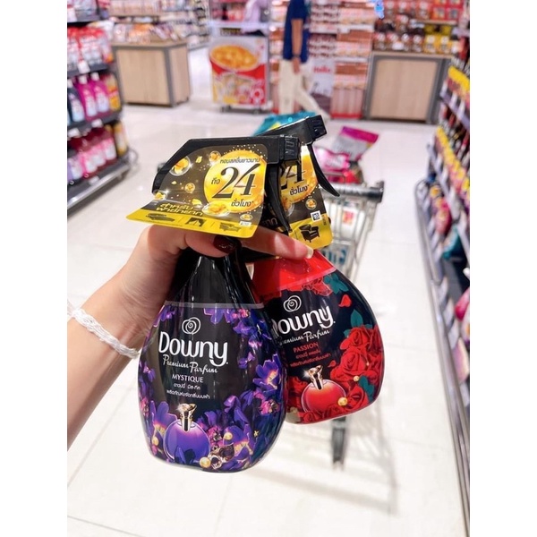 Xịt thơm quần áo Downy 370ml thái lan
