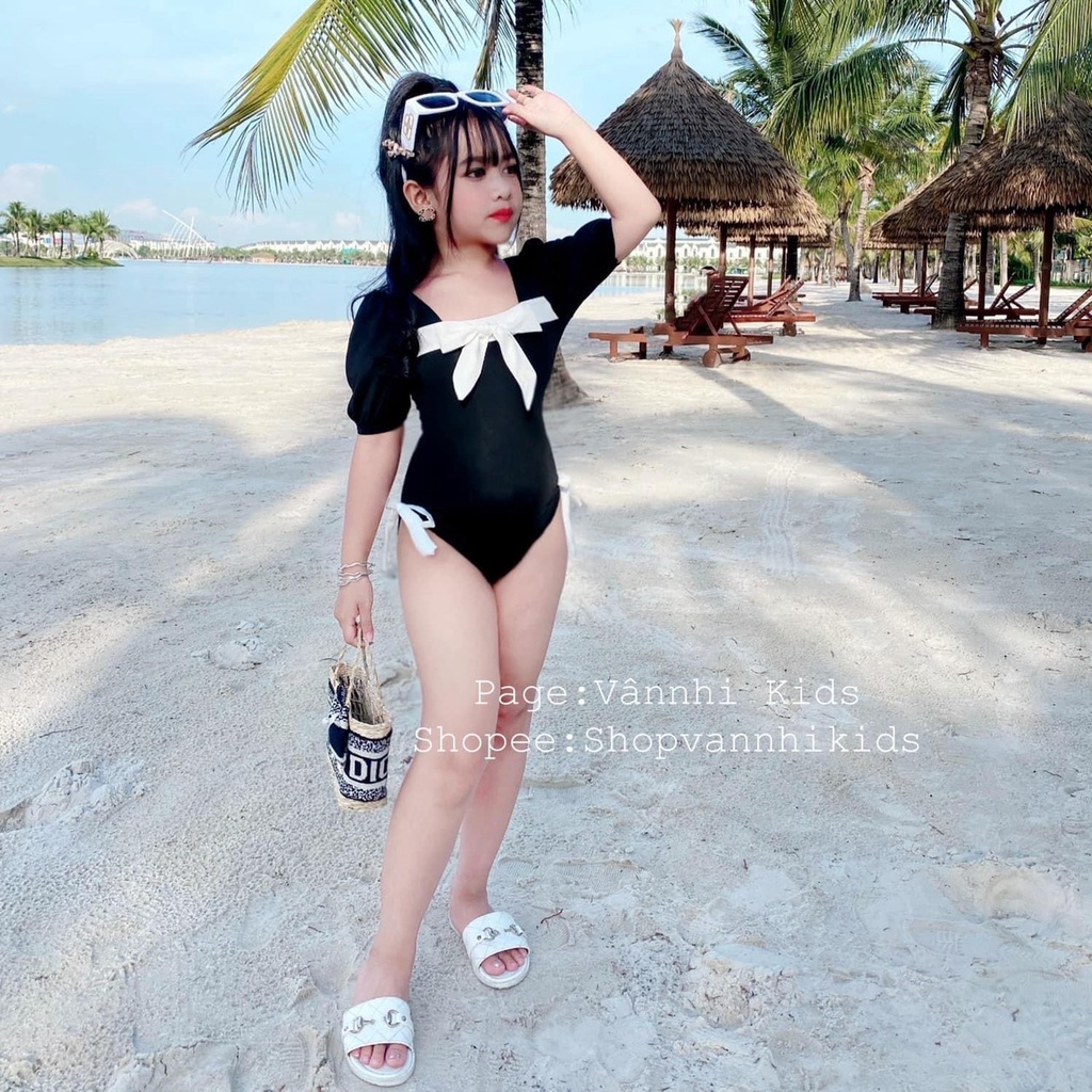 Bikini nơ trắng VN bé gái