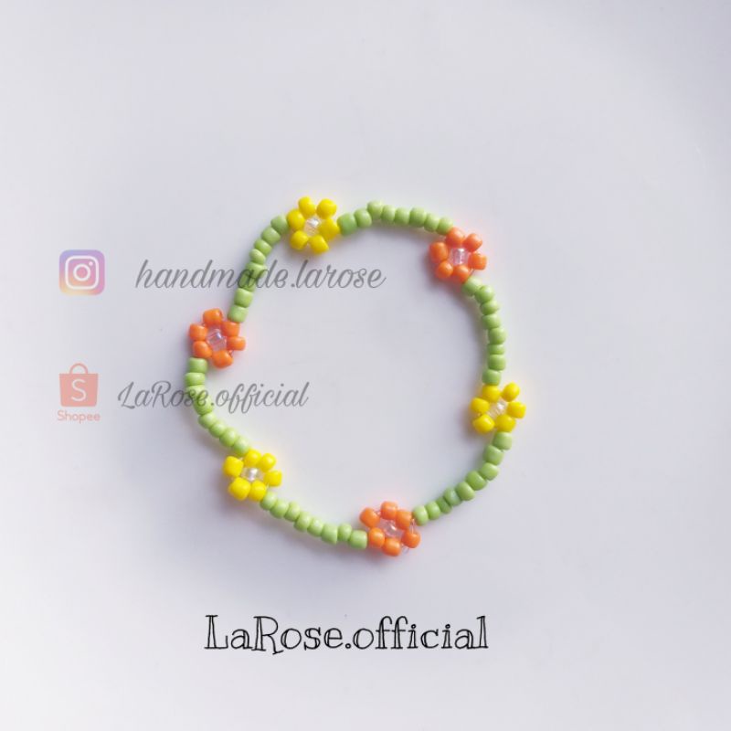 Các mẫu vòng tay hạt cườm