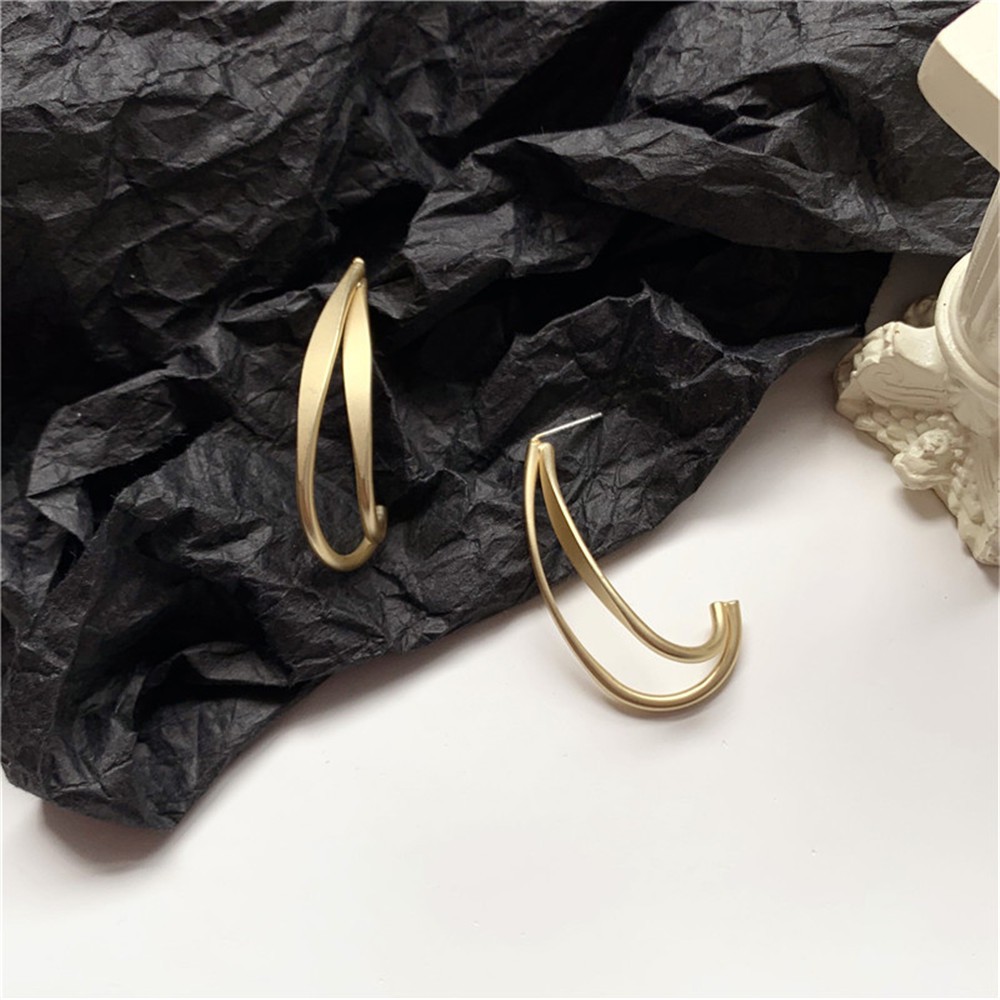 Đôi Khuyên Tai Nữ Hình Chữ C Xinh Xắn