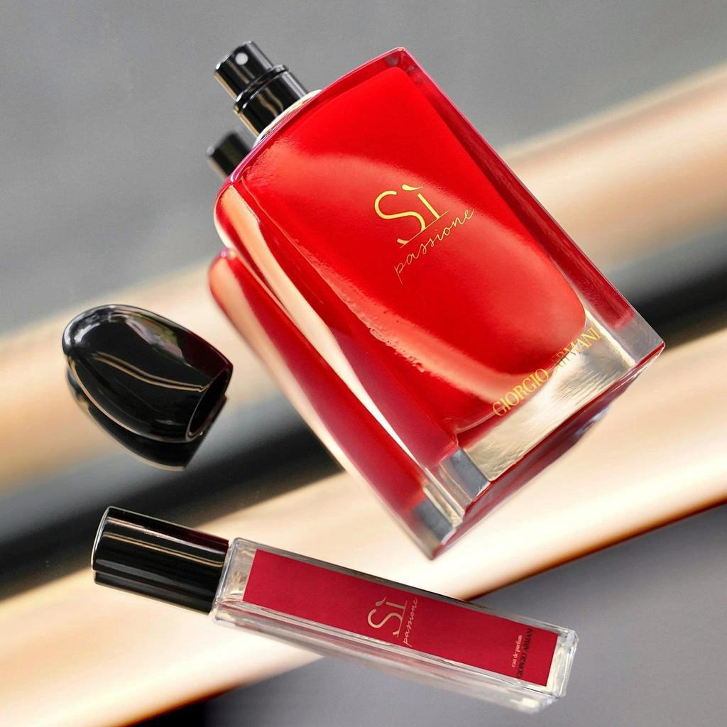 Nước Hoa Nữ Armani Sì Passione EDP, Sì Đỏ, Ngọt Ngào, Gợi Cảm
