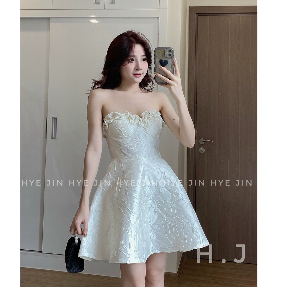 Váy gấm hoa nổi dáng xòe, Đầm cúp ngực sexy dáng xòe đi chơi, đi dự tiệc cực sang chảnh