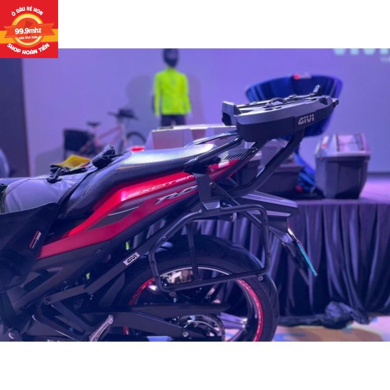 Baga Exciter 155 Givi Mẫu HRX Chịu Lực Cao Có Đế Gắn Thùng Và Đèn Hậu Stop