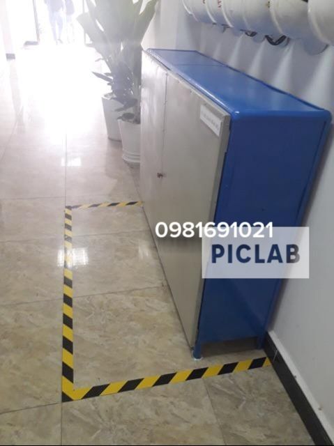BĂNG KEO DÁN NỀN PHÂN CHIA KHU VỰC, BĂNG KEO CẢNH BÁO  - VÀNG ĐEN 5F X 33M - BAO BÌ KHẢ ANH