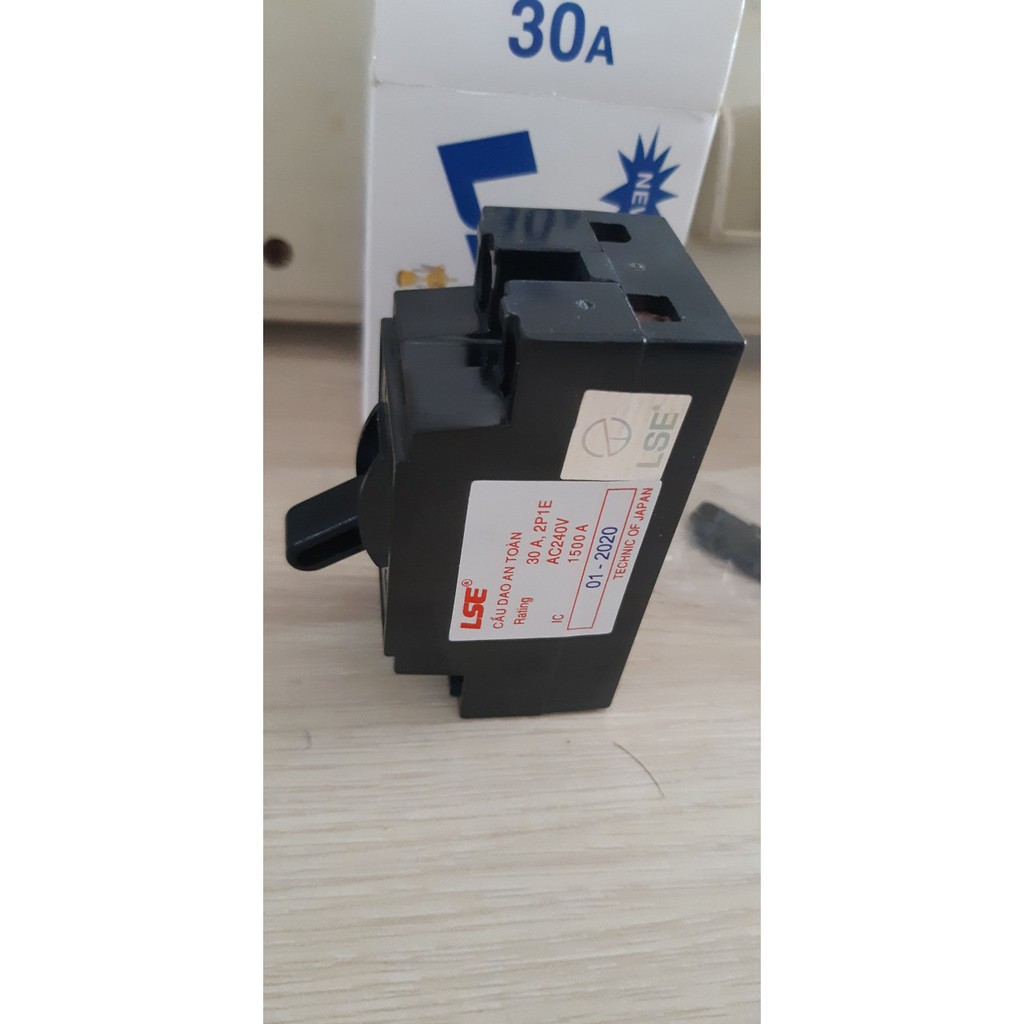 Cầu dao tự động LSE