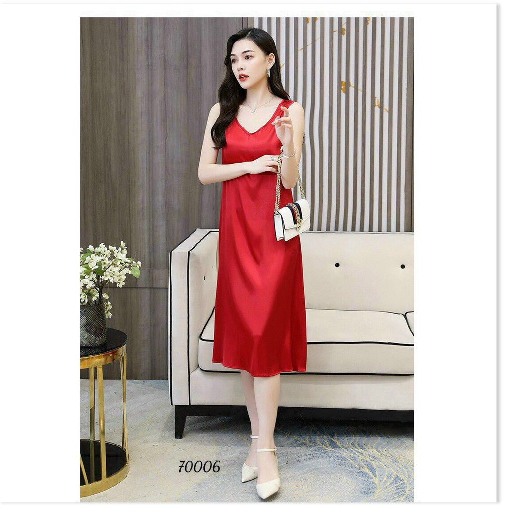 ĐẦM SATIN HỌA TIẾT TRƠN NHƯNG KHÔNG KÉM PHẦN SANG TRỌNG THỜI TRANG KOKO MI