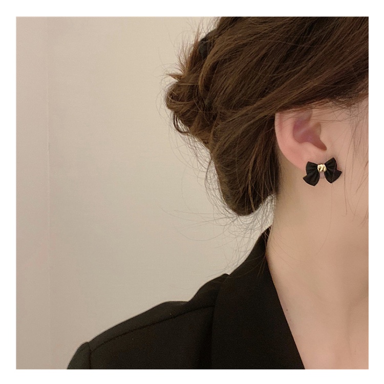 Bông Tai Bạc S925 Hình Nơ Màu Đen Xinh Xắn Thời Trang