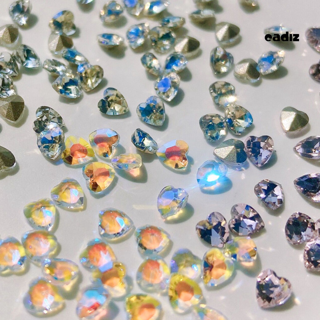 Set 10 Phụ Kiện Trang Trí Móng Tay Hình Trái Tim 3D Màu Sắc Rực Rỡ