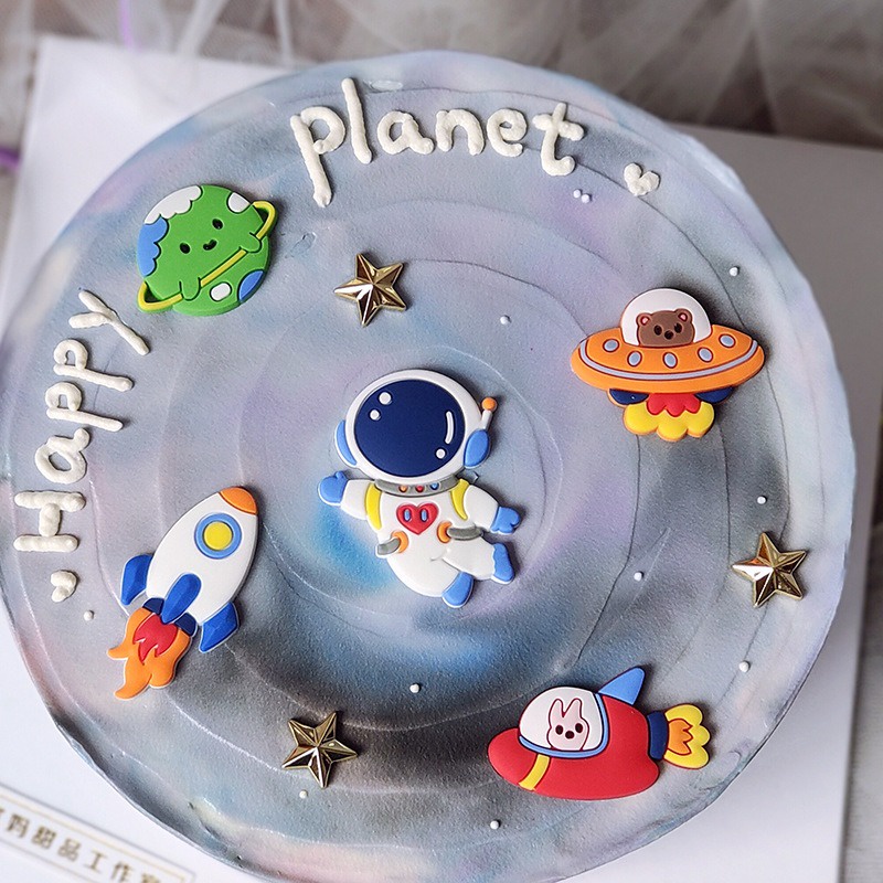 Set 5 phụ kiện phi hành gia + hành tinh