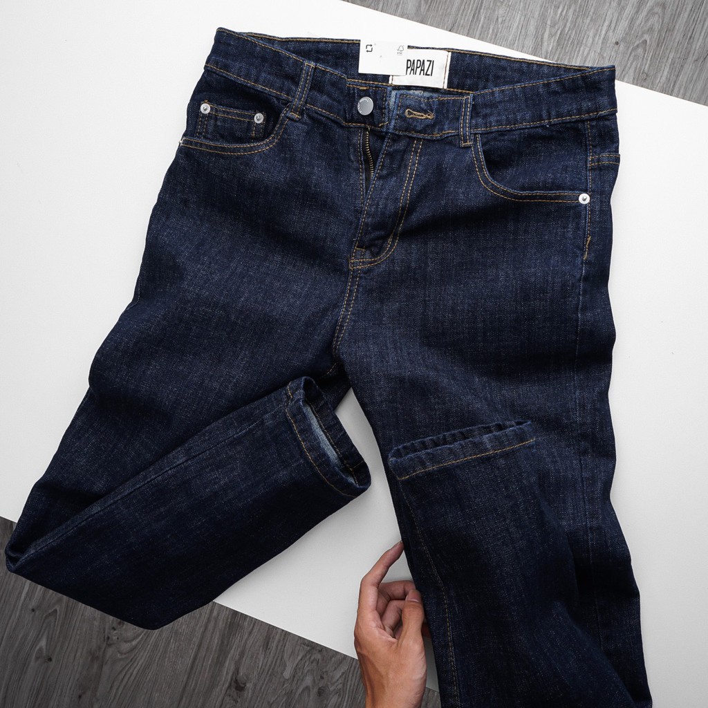 Quần Jean dài nam, quần bò #PAPAZI mới nhất sở hữu gam xanh đậm, cùng chi tiết chỉ nổi bật với những đường may sắc nét. | BigBuy360 - bigbuy360.vn