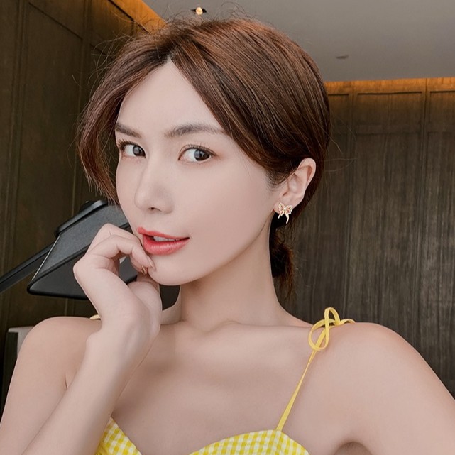 Bông tai họa tiết nơ cánh bướm thanh lịch - BT185