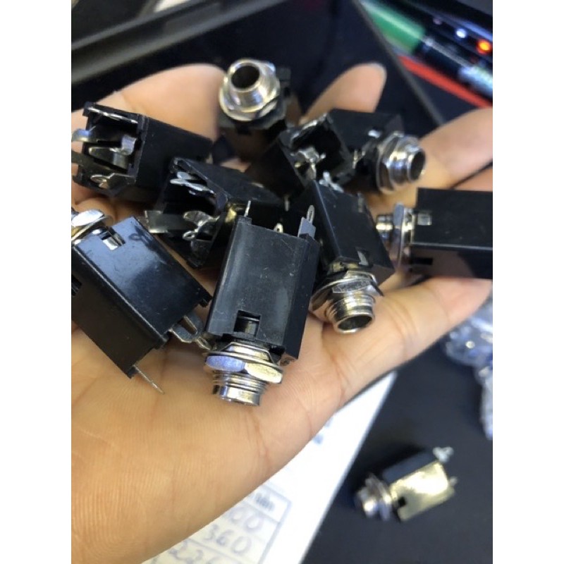 Jack 6 ly âm  hàn máy LC3090