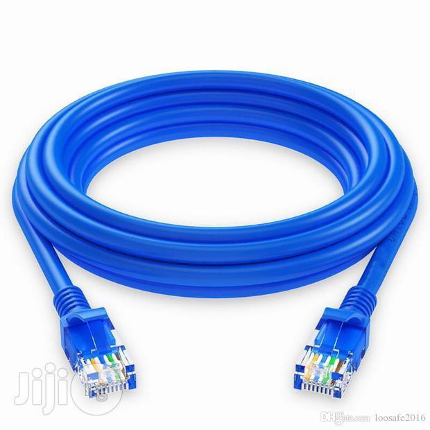 Cáp Mạng UTP Cat 5E Dây Xanh ( Bấm Sẵn 2 Đầu )