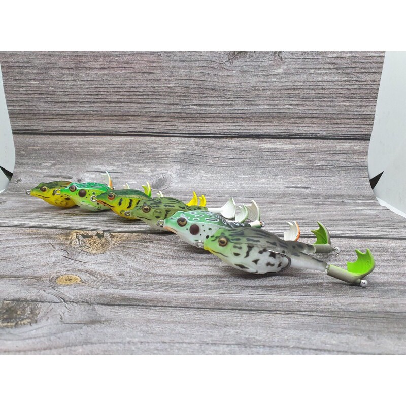 Nhái hơi câu lure, đuôi xoay 360 độ như 1 mái chèo.Tạo nhiễu động bề mặt nước vô cùng kích thích khi di chuyển