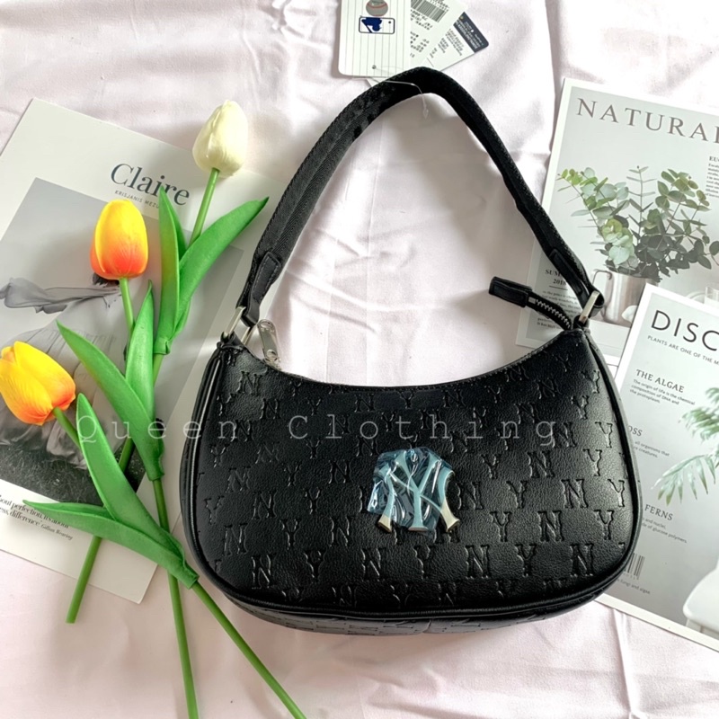 Túi kẹp nách da Monogram Embo Hobo Bag 2 màu đen/ trắng 1:1 siêu xịn