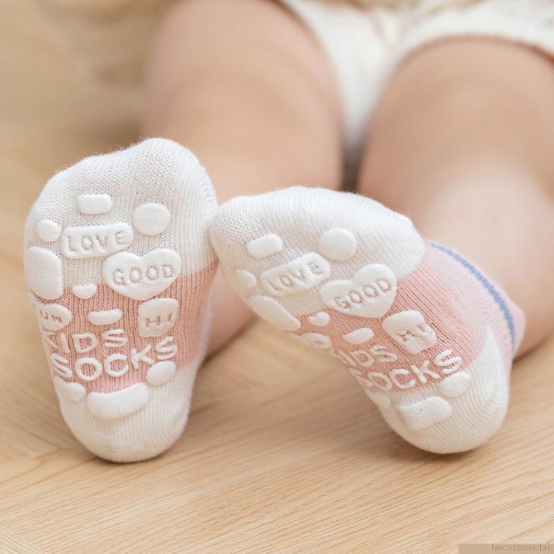 Bộ 5 đôi vớ mềm chống trượt sưởi ấm cho trẻ 0-12 tuổi