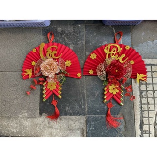 Quạt giấy đỏ trang trí tết