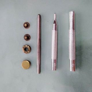 Nút bấm 4 chi tiết (50 bộ)