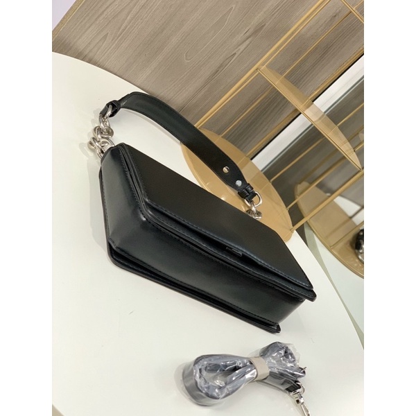 Túi đeo chéo Stradivarius