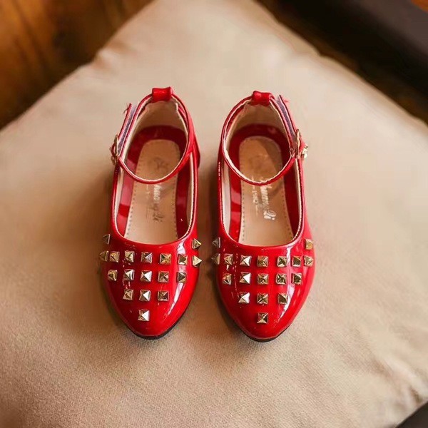 Giày đinh mẫu mới 2017 | BigBuy360 - bigbuy360.vn