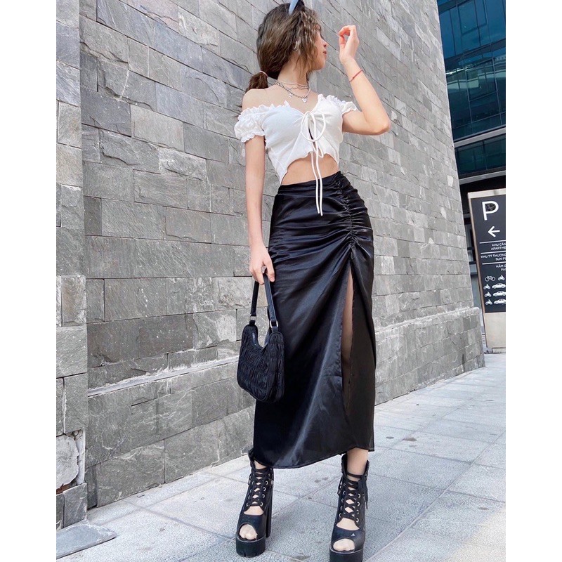 GILLBABY | Chân váy satin xẻ tà nhún hông sexy cá tính sang chảnh  (TOMIE SKIRT)