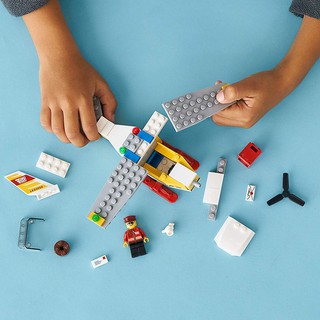 Mô Hình Lego City Máy Bay Đưa Thư 60250