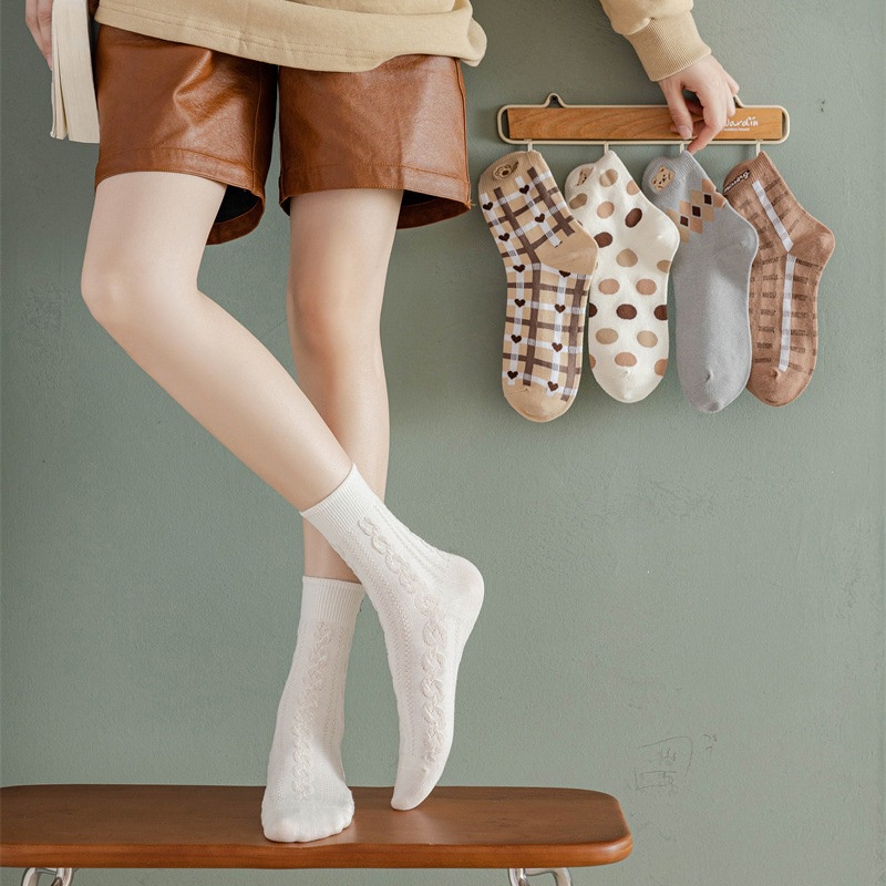 Vớ cotton thoáng khí in họa tiết gấu hoạt hình dễ thương phong cách Hàn Quốc thời trang thu đông