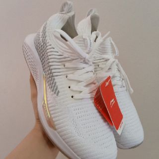 Giày Lining nữ dòng Running - Hàng sẵn
