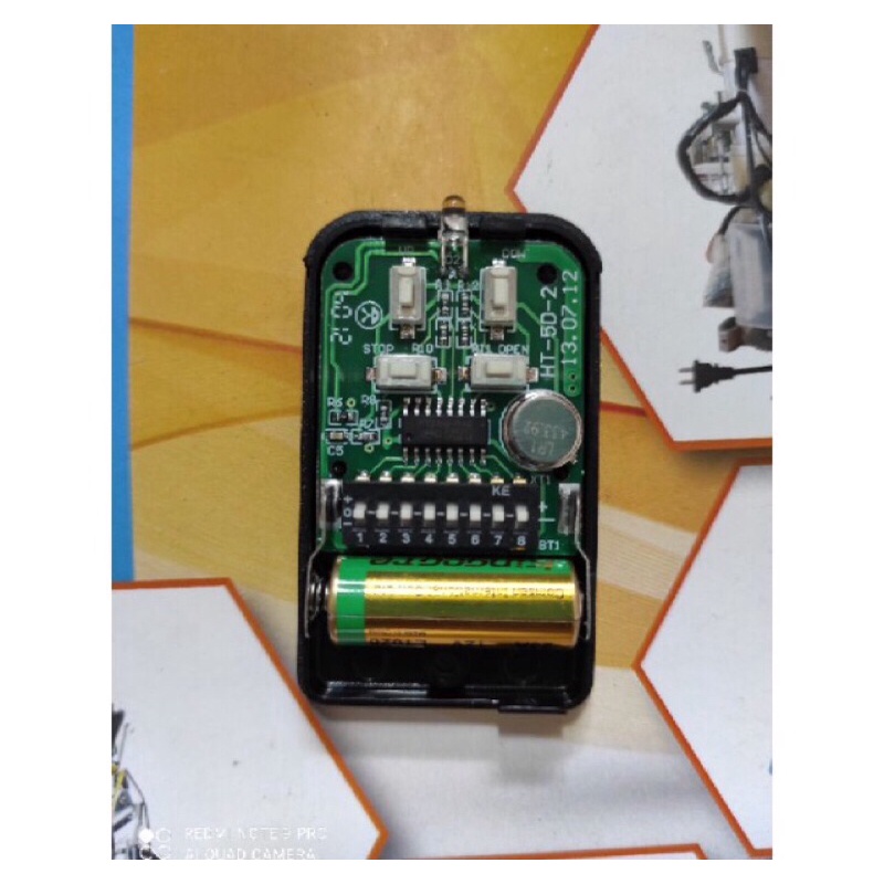 Remote cửa cuốn INOX mã gạt tần số 433MHZ