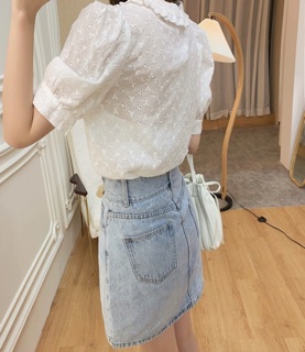 ÁO SƠ MI THÊU HOA CỔ SEN