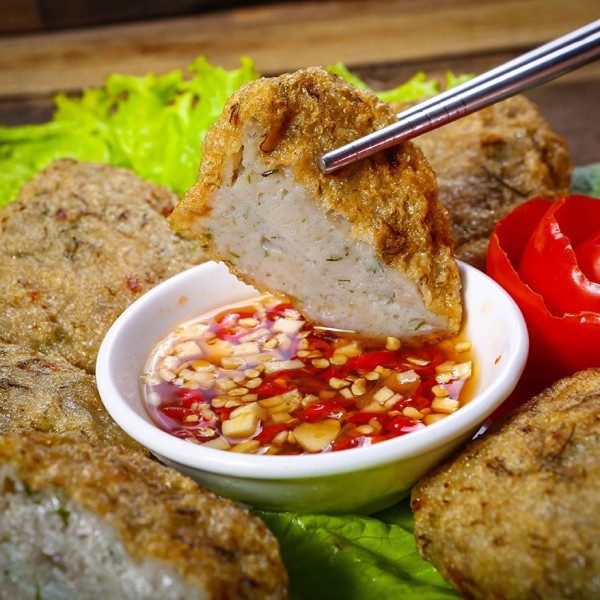 [SHOPEE INSTANT] Chả cá thát lát thì là (chưa rán) thơm ngon (500 gram)