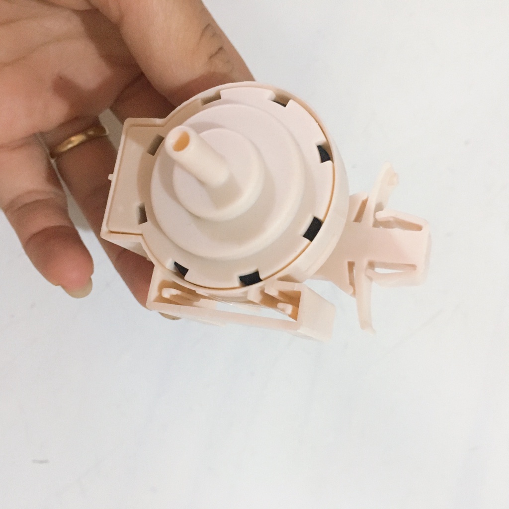 Phao áp lực nước máy giặt Toshiba cửa ngang - Cảm biến mực nước máy giặt Toshiba cửa ngang