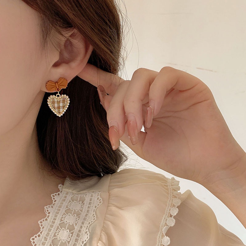 Khuyên Tai Vàng Chất Lượng Cao Tinh Tế Cho Nữ