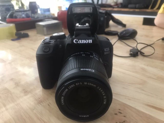 Máy ảnh canon 800D kèm 18-55STM