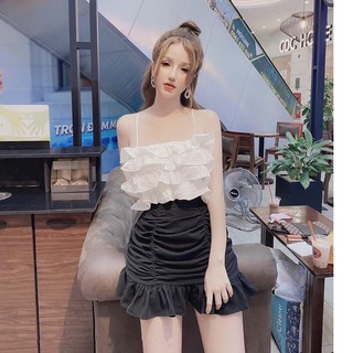 Sét Áo Hai Dây , Đen Trắng Xếp Bèo 3 Tầng Trước Ngực Kèm Chân Váy Nhúm Xòe - Winchois